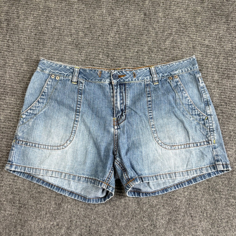Unionbay Womens Size 11 Blue Denim Shorts Y2K Medium Wash Cotton Casual 3782